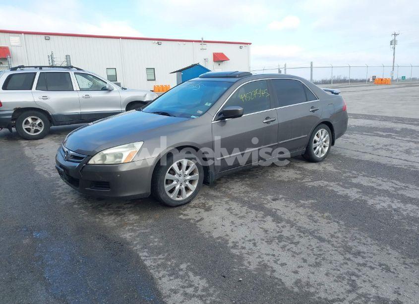 Photo 2 of 2006 Honda Accord 3.0 EX (VIN 1HGCM66506A040669)