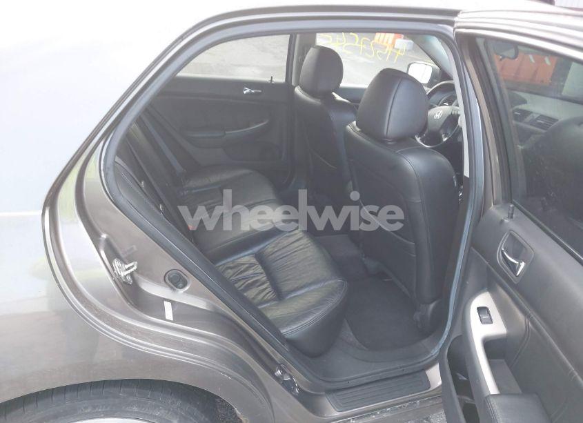 Photo 8 of 2006 Honda Accord 3.0 EX (VIN 1HGCM66506A040669)