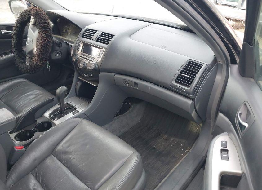 Photo 5 of 2006 Honda Accord 3.0 EX (VIN 1HGCM66506A049646)