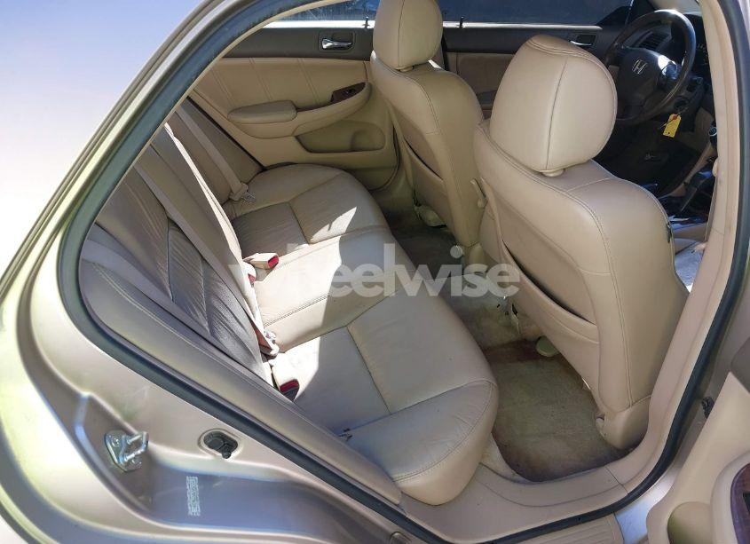 Photo 8 of 2006 Honda Accord 3.0 EX (VIN 1HGCM66506A052336)