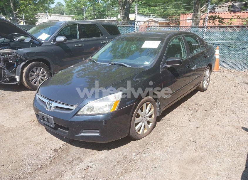 Photo 2 of 2007 Honda Accord 3.0 EX (VIN 1HGCM66507A014154)