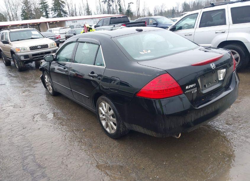 Photo 3 of 2007 Honda Accord 3.0 EX (VIN 1HGCM66507A021802)