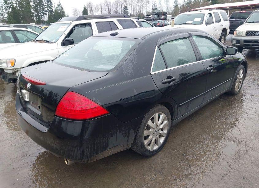 Photo 4 of 2007 Honda Accord 3.0 EX (VIN 1HGCM66507A021802)