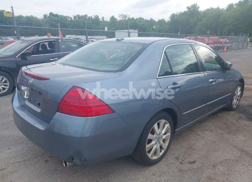 Photo 4 of 2007 Honda Accord 3.0 EX (VIN 1HGCM66507A026238)