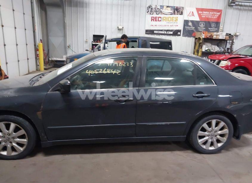 Photo 12 of 2007 Honda Accord 3.0 EX (VIN 1HGCM66507A036560)