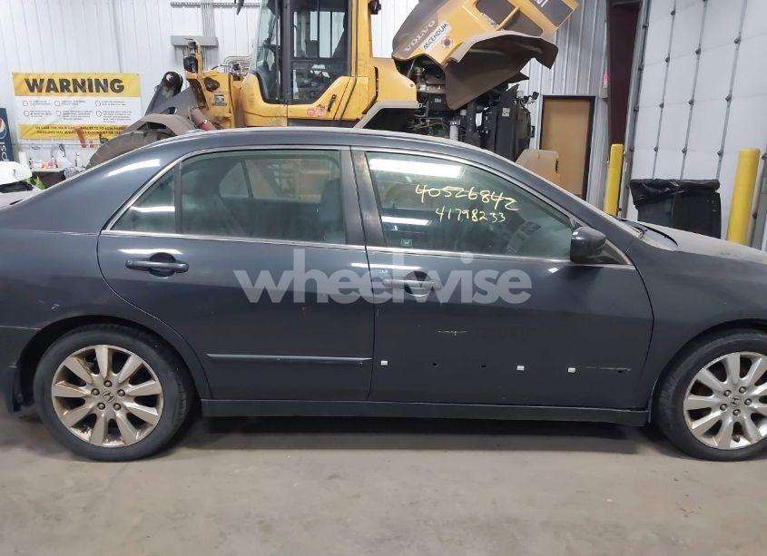 Photo 14 of 2007 Honda Accord 3.0 EX (VIN 1HGCM66507A036560)