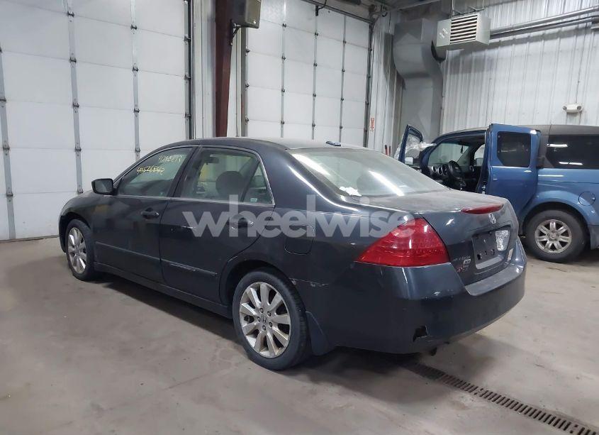 Photo 3 of 2007 Honda Accord 3.0 EX (VIN 1HGCM66507A036560)