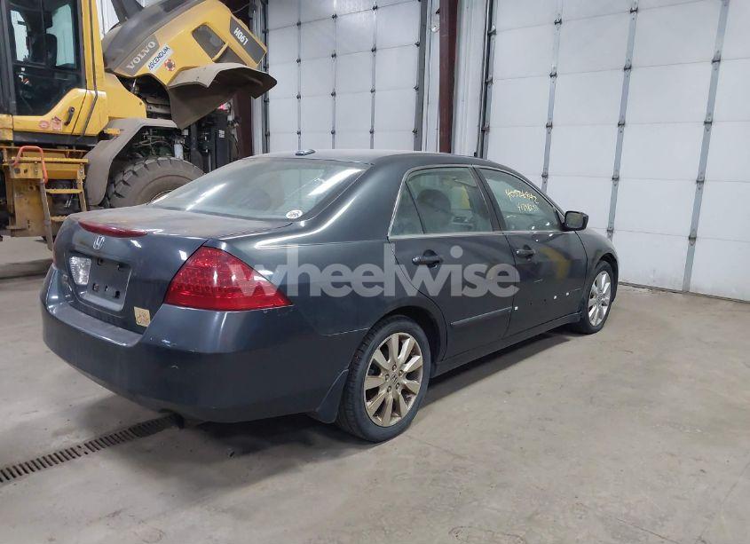 Photo 4 of 2007 Honda Accord 3.0 EX (VIN 1HGCM66507A036560)
