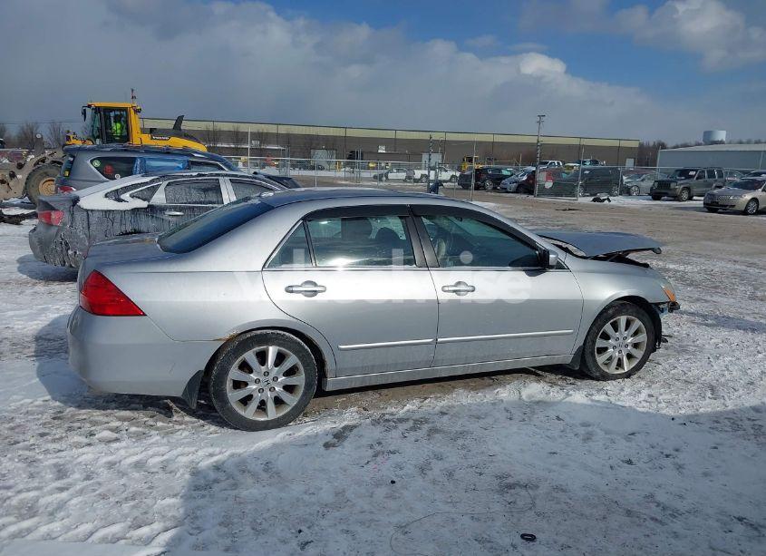 Photo 13 of 2007 Honda Accord 3.0 EX (VIN 1HGCM66507A044058)