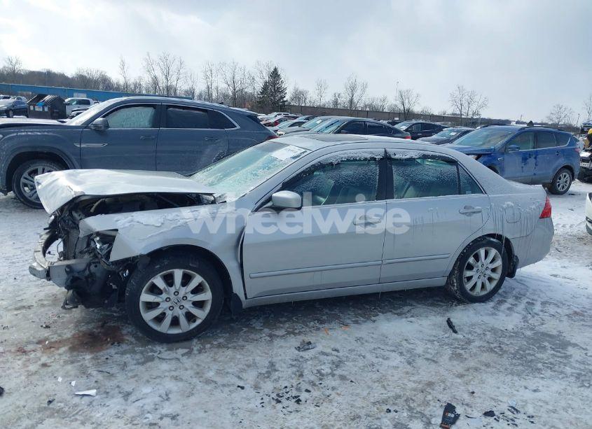 Photo 14 of 2007 Honda Accord 3.0 EX (VIN 1HGCM66507A044058)