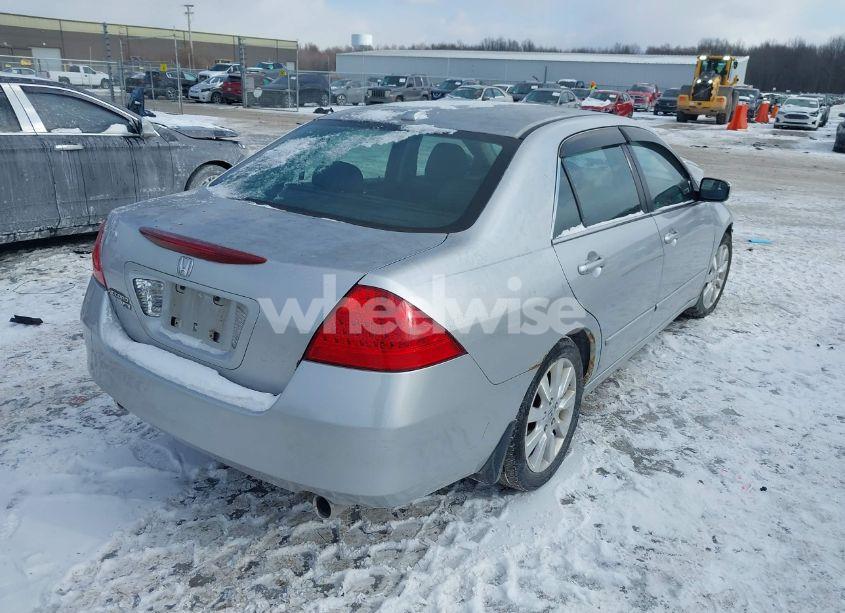 Photo 4 of 2007 Honda Accord 3.0 EX (VIN 1HGCM66507A044058)