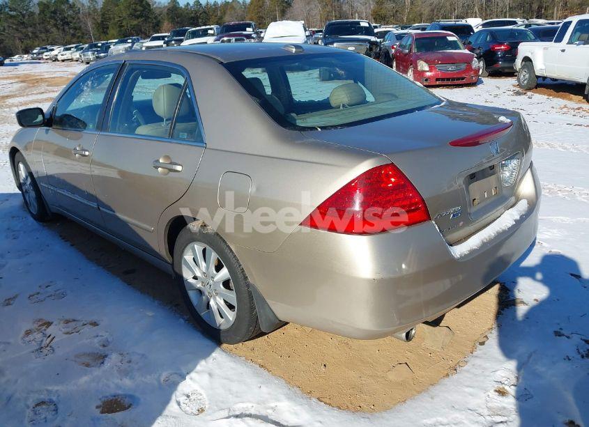Photo 3 of 2007 Honda Accord 3.0 EX (VIN 1HGCM66507A052385)