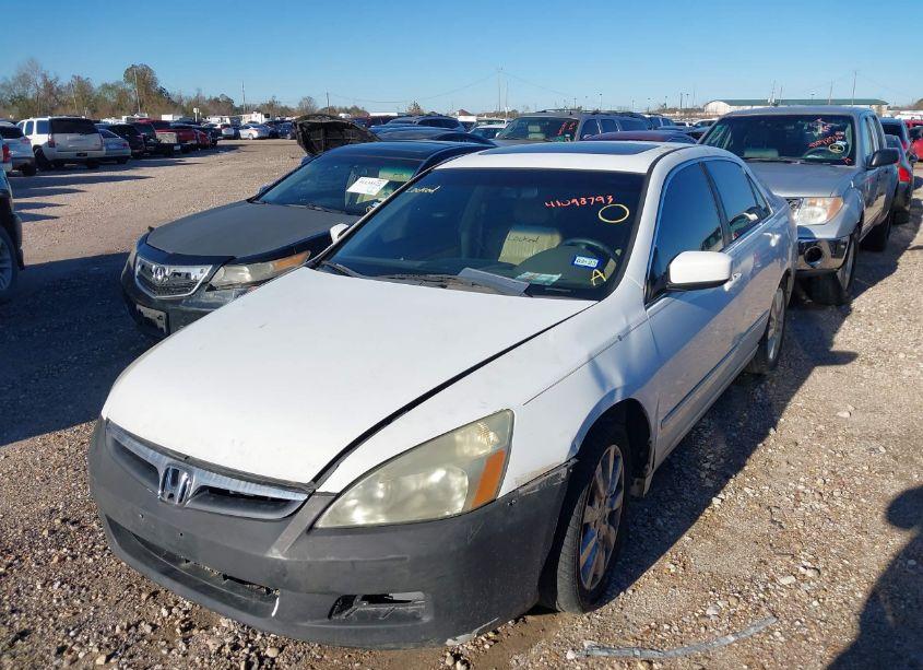 Photo 2 of 2007 Honda Accord 3.0 EX (VIN 1HGCM66507A055481)