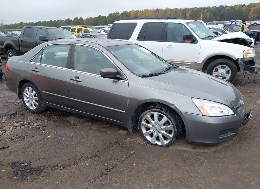 2007 Honda Accord 3.0 EX (VIN 1HGCM66507A063886) main photo