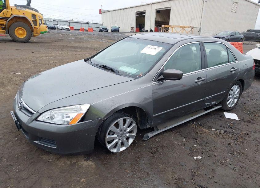 Photo 2 of 2007 Honda Accord 3.0 EX (VIN 1HGCM66507A063886)