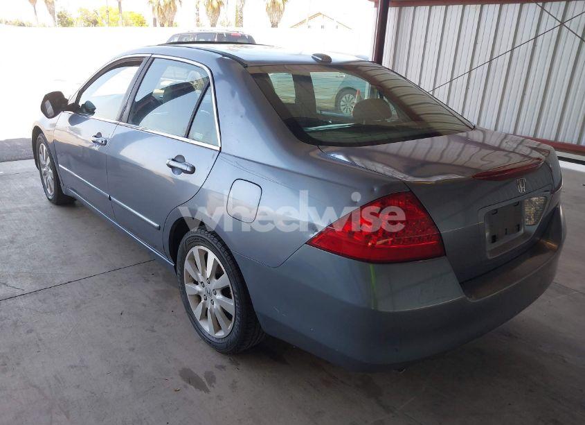 Photo 3 of 2007 Honda Accord 3.0 EX (VIN 1HGCM66507A066612)