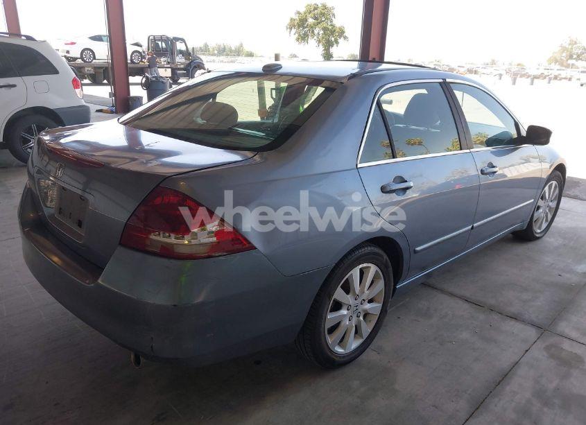 Photo 4 of 2007 Honda Accord 3.0 EX (VIN 1HGCM66507A066612)