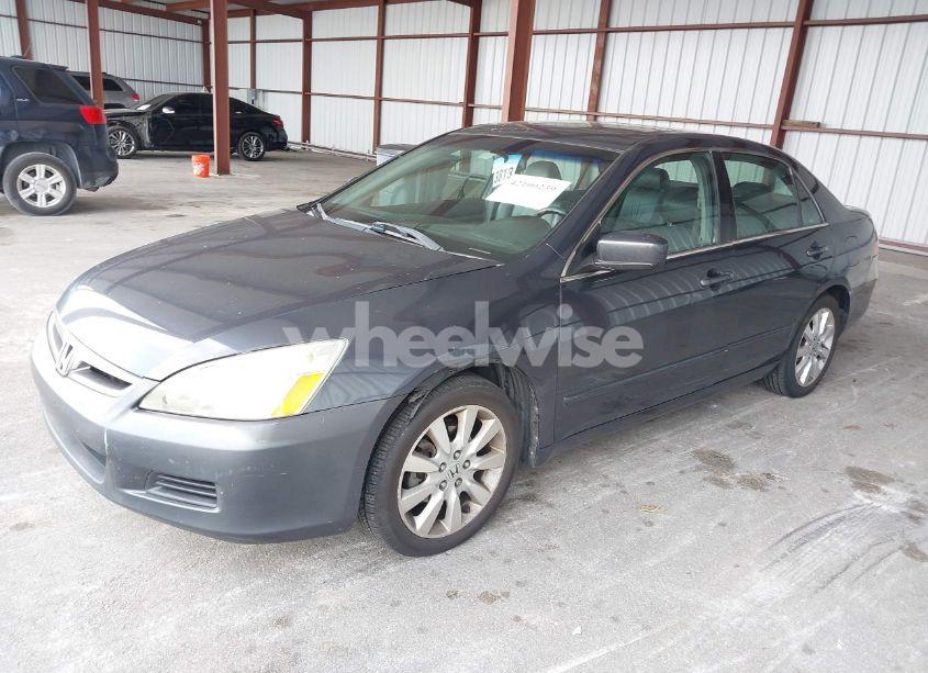 Photo 2 of 2007 Honda Accord 3.0 EX (VIN 1HGCM66507A083930)