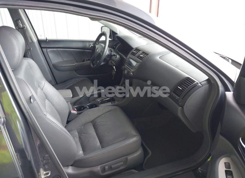 Photo 5 of 2007 Honda Accord 3.0 EX (VIN 1HGCM66507A083930)