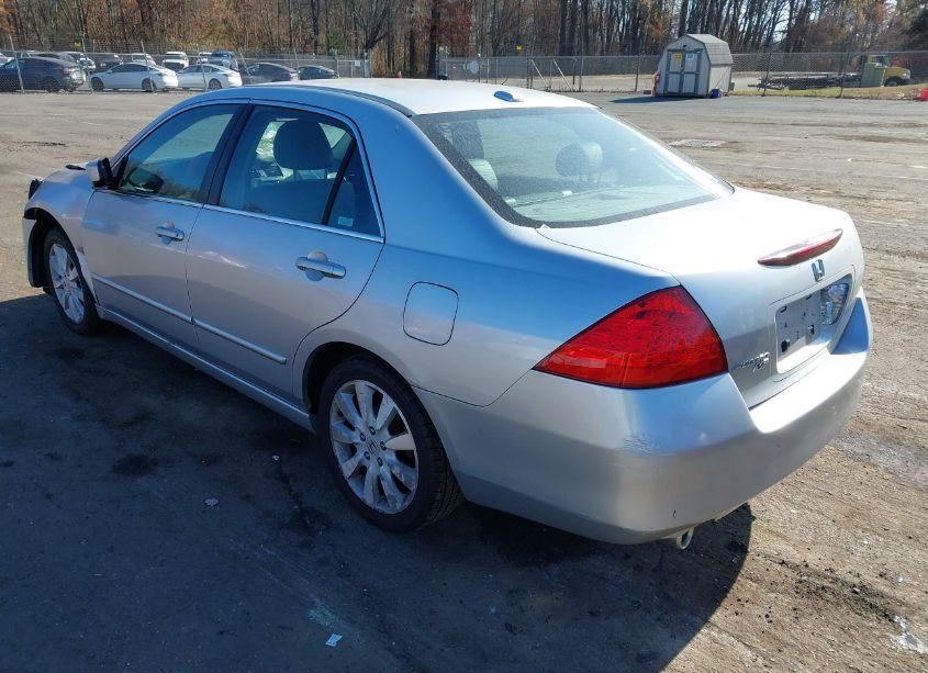 Photo 3 of 2007 Honda Accord 3.0 EX (VIN 1HGCM66507A095799)