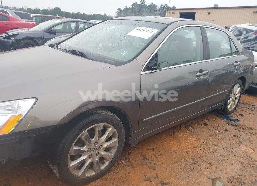 Photo 12 of 2007 Honda Accord 3.0 EX (VIN 1HGCM66507A098055)