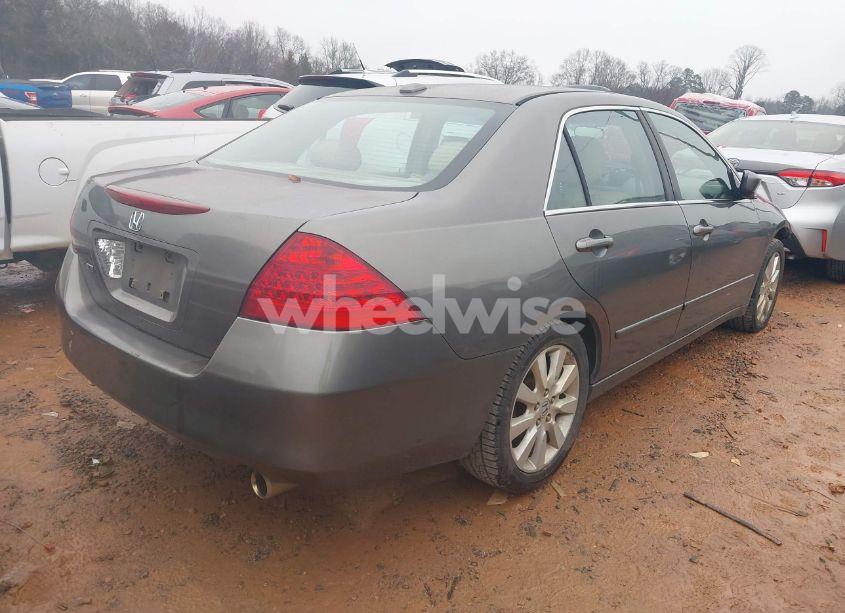 Photo 4 of 2007 Honda Accord 3.0 EX (VIN 1HGCM66507A098055)