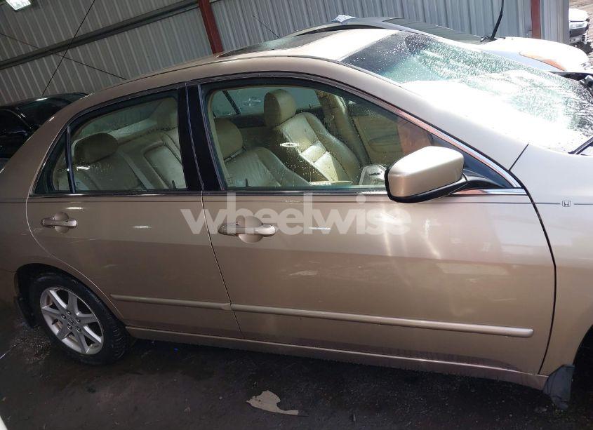 Photo 13 of 2003 Honda Accord 3.0 EX (VIN 1HGCM66513A060506)