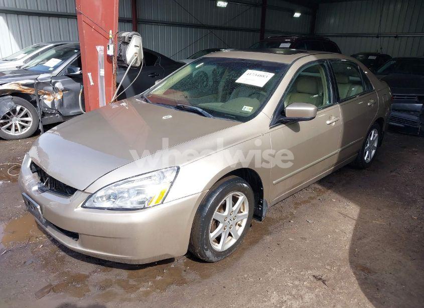 Photo 2 of 2003 Honda Accord 3.0 EX (VIN 1HGCM66513A060506)