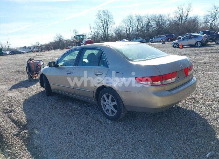Photo 3 of 2003 Honda Accord 3.0 EX (VIN 1HGCM66513A069593)