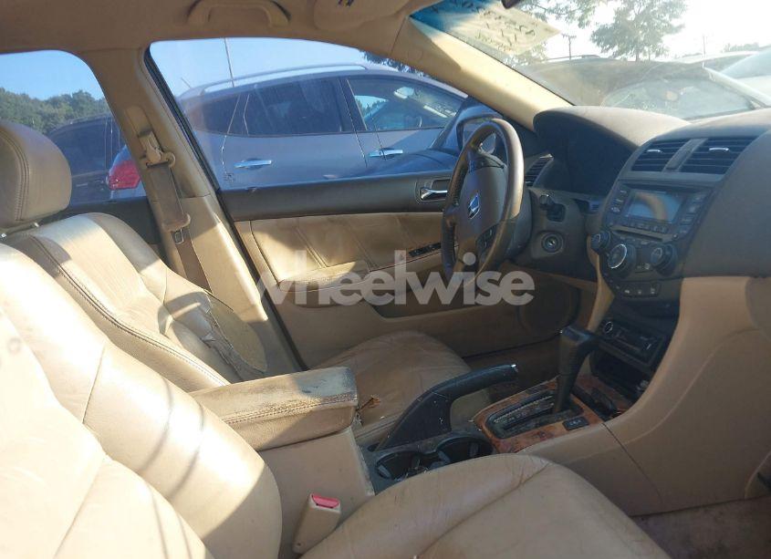 Photo 5 of 2003 Honda Accord 3.0 EX (VIN 1HGCM66513A071215)