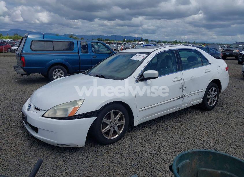 Photo 2 of 2003 Honda Accord 3.0 EX (VIN 1HGCM66513A100115)