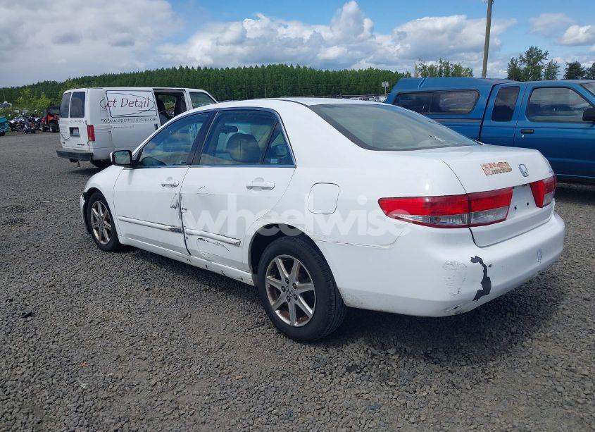 Photo 3 of 2003 Honda Accord 3.0 EX (VIN 1HGCM66513A100115)