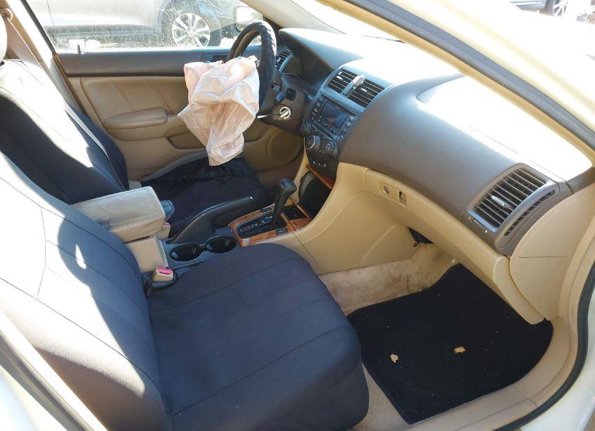 Photo 5 of 2005 Honda Accord 3.0 EX (VIN 1HGCM66515A010739)