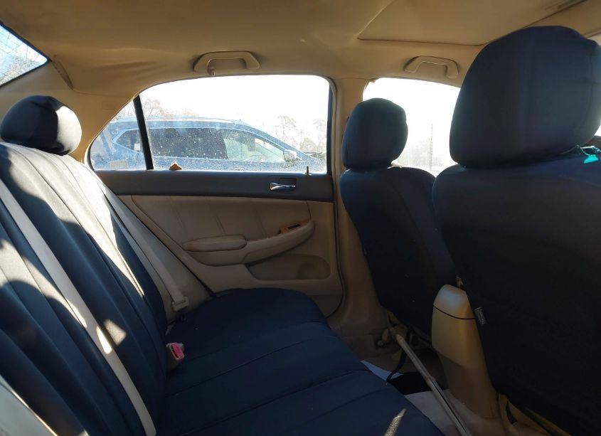 Photo 8 of 2005 Honda Accord 3.0 EX (VIN 1HGCM66515A010739)