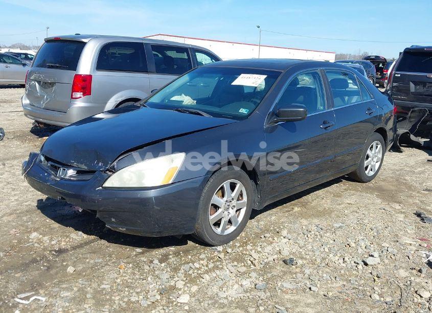Photo 2 of 2005 Honda Accord 3.0 EX (VIN 1HGCM66515A021532)