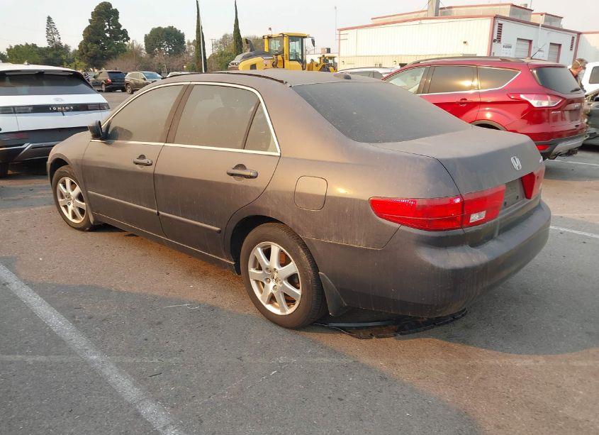 Photo 3 of 2005 Honda Accord 3.0 EX (VIN 1HGCM66515A039268)