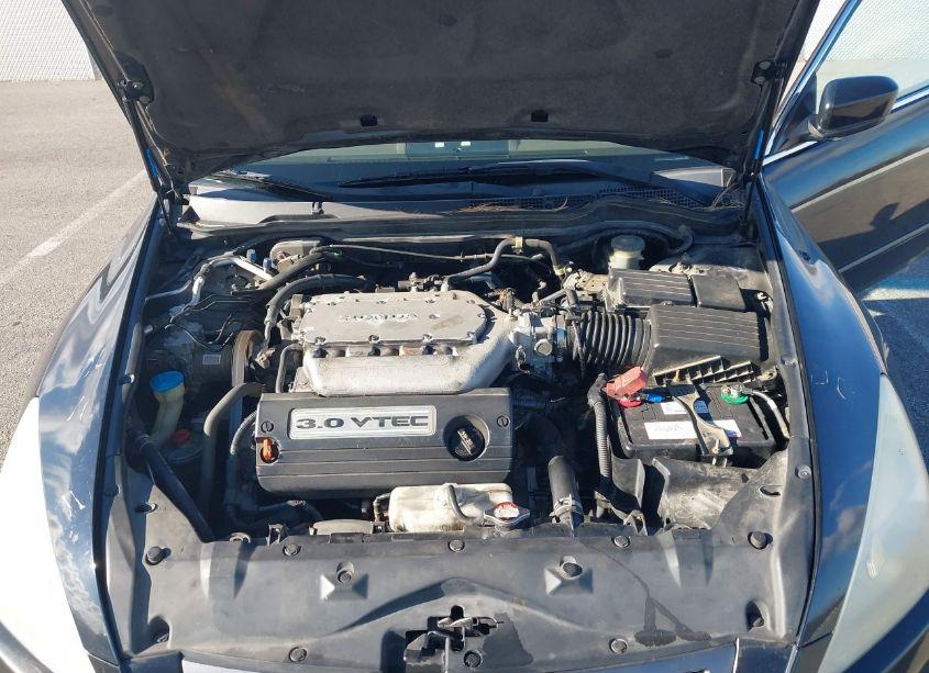 Photo 10 of 2005 Honda Accord 3.0 EX (VIN 1HGCM66515A041103)