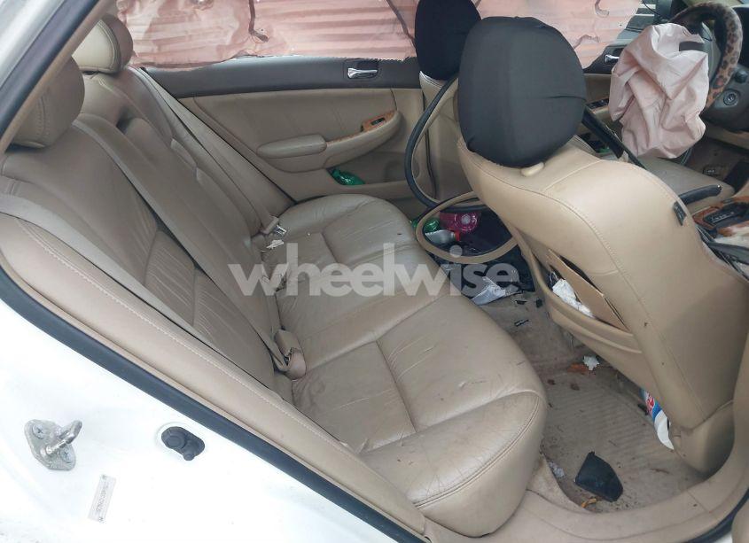 Photo 8 of 2005 Honda Accord 3.0 EX (VIN 1HGCM66515A044633)