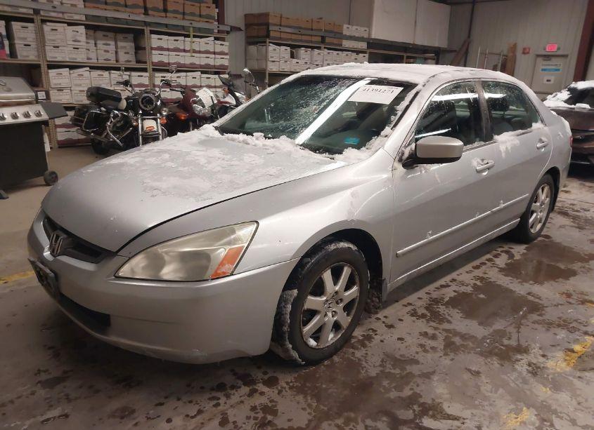 Photo 2 of 2005 Honda Accord 3.0 EX (VIN 1HGCM66515A072559)