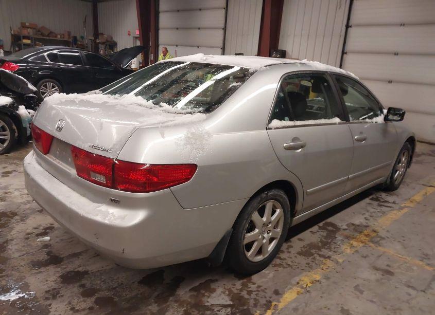 Photo 4 of 2005 Honda Accord 3.0 EX (VIN 1HGCM66515A072559)
