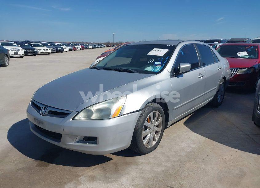 Photo 2 of 2006 Honda Accord 3.0 EX (VIN 1HGCM66516A020141)