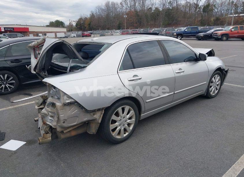 Photo 4 of 2006 Honda Accord 3.0 EX (VIN 1HGCM66516A022245)