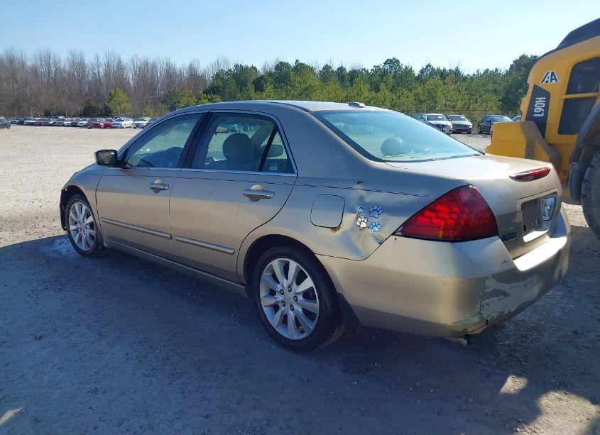 Photo 3 of 2006 Honda Accord 3.0 EX (VIN 1HGCM66516A024237)