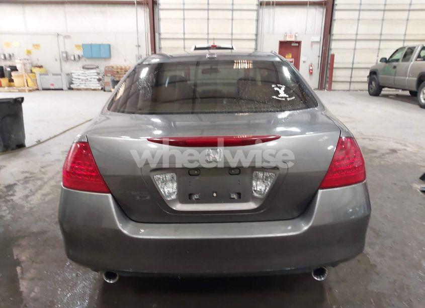 Photo 16 of 2006 Honda Accord 3.0 EX (VIN 1HGCM66516A026330)