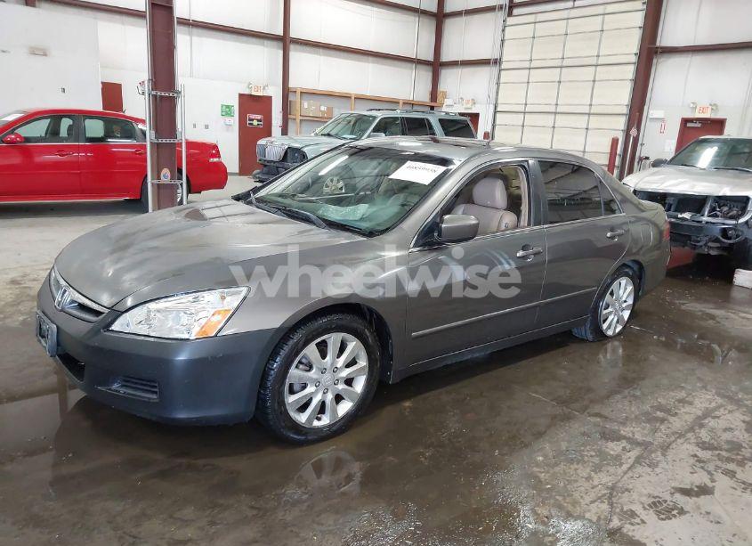 Photo 2 of 2006 Honda Accord 3.0 EX (VIN 1HGCM66516A026330)