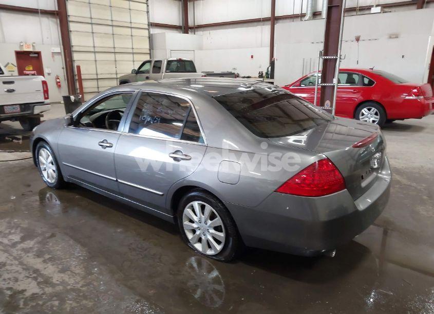 Photo 3 of 2006 Honda Accord 3.0 EX (VIN 1HGCM66516A026330)