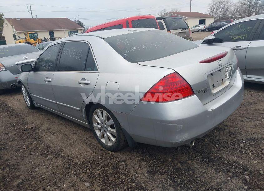 Photo 3 of 2006 Honda Accord 3.0 EX (VIN 1HGCM66516A057738)