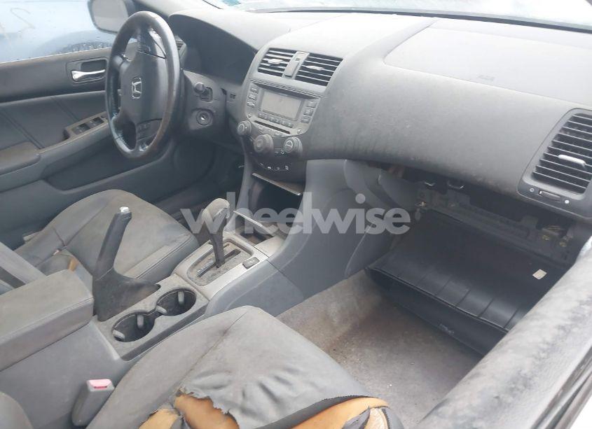 Photo 5 of 2006 Honda Accord 3.0 EX (VIN 1HGCM66516A057738)