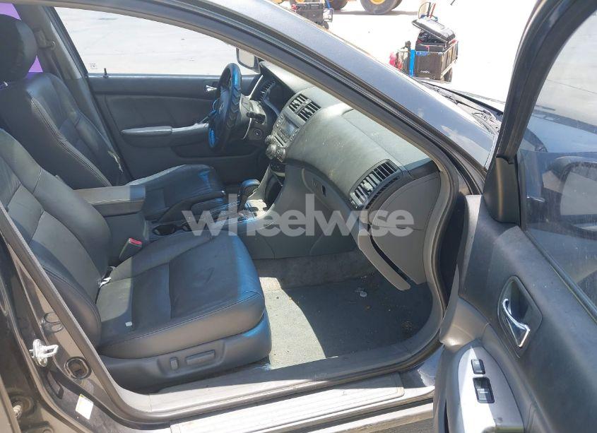 Photo 5 of 2007 Honda Accord 3.0 EX (VIN 1HGCM66517A002126)