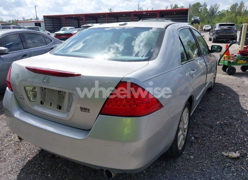 Photo 12 of 2007 Honda Accord 3.0 EX (VIN 1HGCM66517A013692)